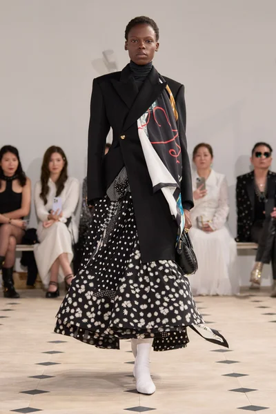 Look 46